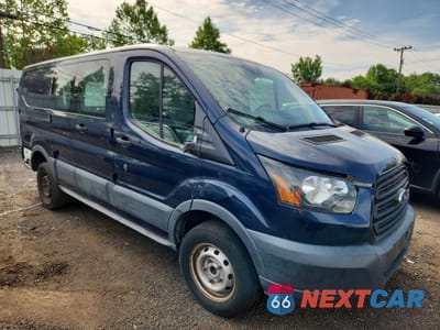 Czwarte zdjęcie samochodu z boku: 2015 FORD TRANSIT T-250 VIN:1FTNR1ZG8FKA28157 - miniatura