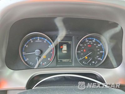Zdjęcie 9 z 13 samochodu: 2018 TOYOTA RAV4 LE VIN:JTMZFREV4JJ180741 - miniatura