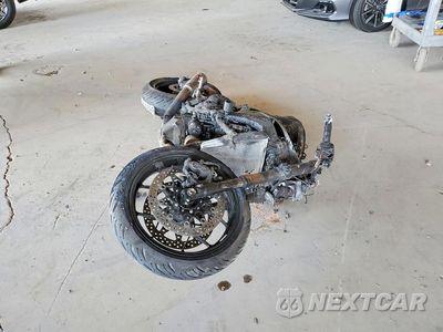 Drugie zdjęcie samochodu z przodu: 2025 HONDA CBR1000 RA VIN:JH2SC7750SK800161 - miniatura