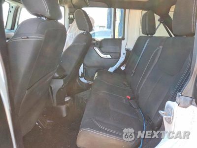 Zdjęcie 11 z 13 samochodu: 2018 JEEP WRANGLER UNLIMITED SAHARA VIN:1C4HJWEG9JL872993 - miniatura