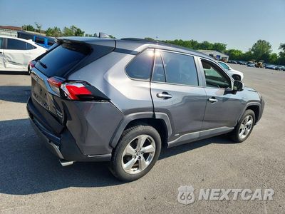 Trzecie zdjęcie samochodu z tyłu: 2019 TOYOTA RAV4 LIMITED VIN:JTMDWRFV6KD015752 - miniatura