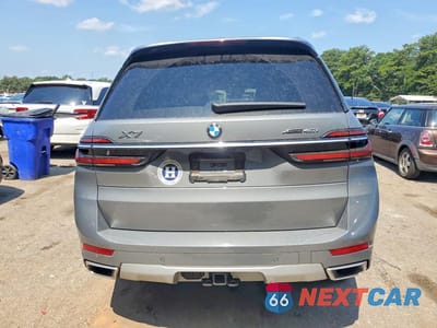 Zdjęcie 6 z 12 samochodu: 2025 BMW X7 XDRIVE40I VIN:5UX23EM00S9X66931 - miniatura