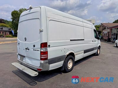 Czwarte zdjęcie samochodu z boku: 2011 MERCEDES-BENZ SPRINTER 2500 VIN:WD3PE8CB0B5576599 - miniatura