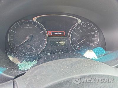 Zdjęcie 9 z 12 samochodu: 2015 NISSAN ALTIMA 2.5 S VIN:1N4AL3AP8FN901515 - miniatura