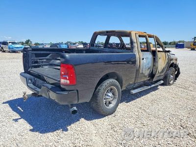Trzecie zdjęcie samochodu z tyłu: 2018 RAM 1500 ST VIN:1C6RR6FG5JS341766 - miniatura