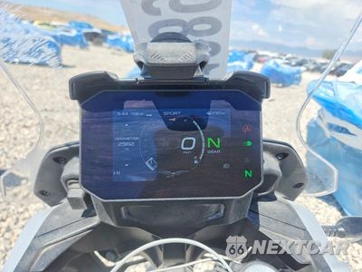 Zdjęcie 7 z 9 samochodu: 2025 MOTO GUZZI V85 TT VIN:ZGUMLUA08SS000265 - miniatura
