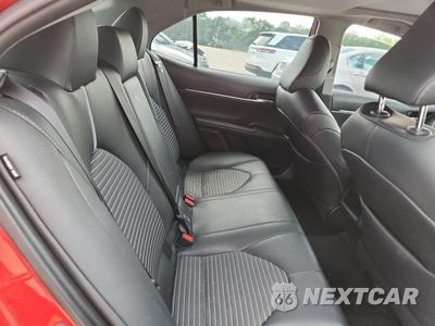 Zdjęcie 10 z 12 samochodu: 2019 TOYOTA CAMRY VIN:4T1B11HKXKU248636 - miniatura