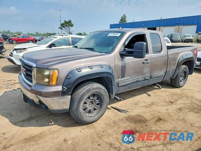 2008 GMC SIERRA K1500 2GTEK19C381309304 - główne zdjęcie licytacji z USA - miniatura
