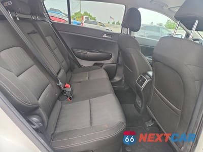 Zdjęcie 11 z 13 samochodu: 2017 KIA SPORTAGE LX VIN:KNDPMCAC8H7127708 - miniatura