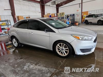 Czwarte zdjęcie samochodu z boku: 2015 FORD FOCUS SE VIN:1FADP3F23FL289329 - miniatura