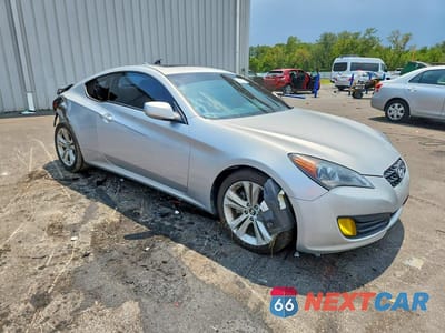 Czwarte zdjęcie samochodu z boku: 2011 HYUNDAI GENESIS COUPE 2.0T PREMIUM VIN:KMHHT6KD2BU045235 - miniatura