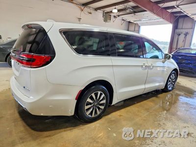 Trzecie zdjęcie samochodu z tyłu: 2022 CHRYSLER PACIFICA HYBRID TOURING L VIN:2C4RC1L71NR164237 - miniatura