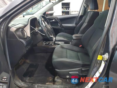 Zdjęcie 7 z 12 samochodu: 2018 TOYOTA RAV4 XLE VIN:2T3RFREV9JW801943 - miniatura