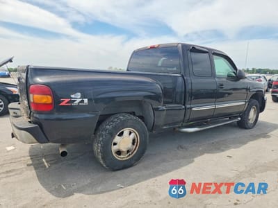 Trzecie zdjęcie samochodu z tyłu: 2024 GMC NEW SIERRA K1500 VIN:1GTEK19T13Z216619 - miniatura