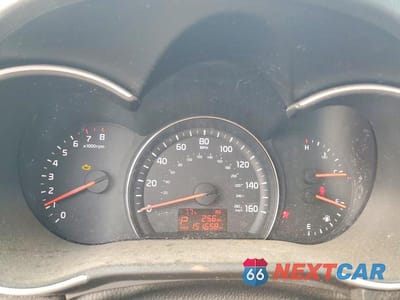 Zdjęcie 9 z 13 samochodu: 2014 KIA SORENTO LX VIN:5XYKTCA69EG450056 - miniatura