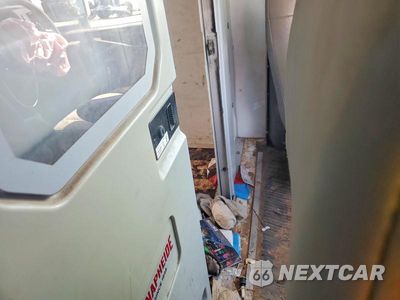 Zdjęcie 10 z 12 samochodu: 2017 CHEVROLET EXPRESS G3500 VIN:1GB0GRFG2H1132529 - miniatura