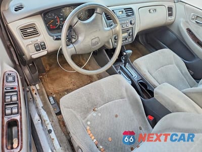 Zdjęcie 8 z 12 samochodu: 2002 HONDA ACCORD SE VIN:1HGCG56742A121624 - miniatura