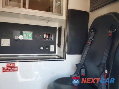 Zdjęcie 6 z 10 samochodu: 2022 FORD E350 ECONO VIN:1FDWE3FN2NDC20123 - miniatura