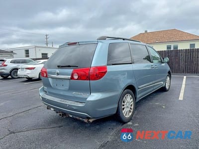Czwarte zdjęcie samochodu z boku: 2007 TOYOTA SIENNA XLE LIMITED 7-PASSENGER VIN:5TDBK22C37S000555 - miniatura