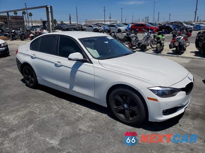 Czwarte zdjęcie samochodu z boku: 2015 BMW 328 I SULEV VIN:WBA3C1C56FK119540 - miniatura
