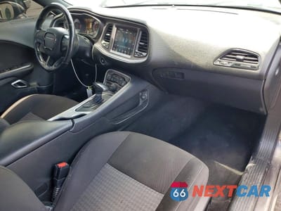 Zdjęcie 8 z 12 samochodu: 2019 DODGE CHALLENGER R/T SCAT PACK VIN:2C3CDZFJ9KH719479 - miniatura