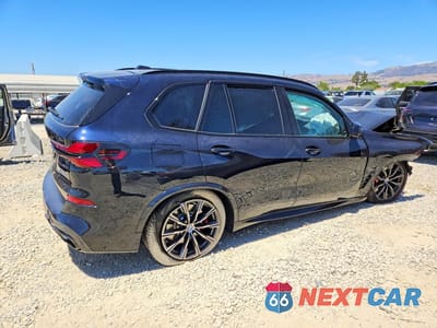Trzecie zdjęcie samochodu z tyłu: 2026 BMW X5 XDRIVE50E VIN:5UX43EU06T9068432 - miniatura