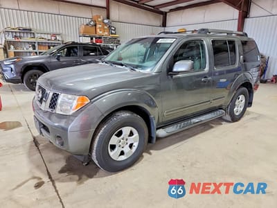 2006 NISSAN PATHFINDER S 5N1AR18W26C666062 - główne zdjęcie licytacji z USA - miniatura