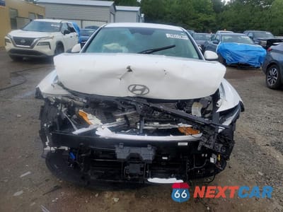 Piąte zdjęcie samochodu w środku: 2026 HYUNDAI SONATA HYBRID BLUE VIN:KMHL24JJ6TA144751 - miniatura