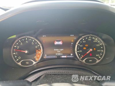 Zdjęcie 9 z 13 samochodu: 2017 JEEP RENEGADE TRAILHAWK VIN:ZACCJBCB9HPE53414 - miniatura