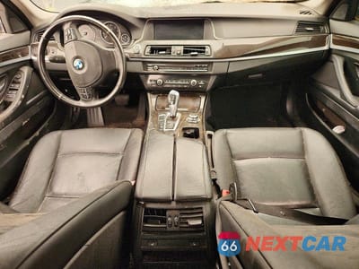 Zdjęcie 8 z 12 samochodu: 2013 BMW 528 XI VIN:WBAXH5C5XDD114997 - miniatura