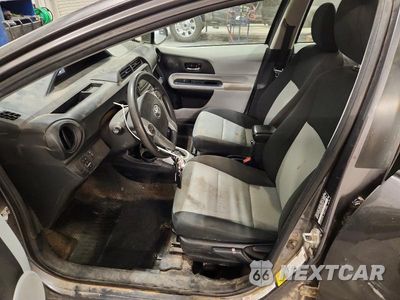 Zdjęcie 7 z 12 samochodu: 2013 TOYOTA PRIUS C TWO VIN:JTDKDTB33D1540352 - miniatura