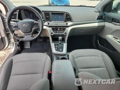 Zdjęcie 8 z 12 samochodu: 2018 HYUNDAI ELANTRA SE VIN:5NPD74LF0JH359549 - miniatura