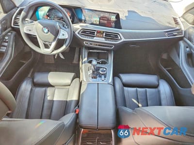Zdjęcie 8 z 13 samochodu: 2022 BMW X7 XDRIVE40I VIN:5UXCW2C0XN9M94050 - miniatura