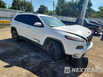 Czwarte zdjęcie samochodu z boku: 2016 JEEP CHEROKEE LATITUDE VIN:1C4PJLCB3GW274438 - miniatura