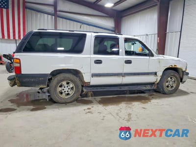 Trzecie zdjęcie samochodu z tyłu: 2003 CHEVROLET SUBURBAN K1500 VIN:3GNFK16Z43G179229 - miniatura