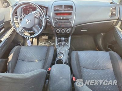 Zdjęcie 8 z 13 samochodu: 2012 MITSUBISHI OUTLANDER SPORT VIN:JA4AR4AU3CZ008509 - miniatura