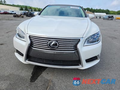 Piąte zdjęcie samochodu w środku: 2017 LEXUS LS 460 VIN:JTHBL5EF9H5143889 - miniatura
