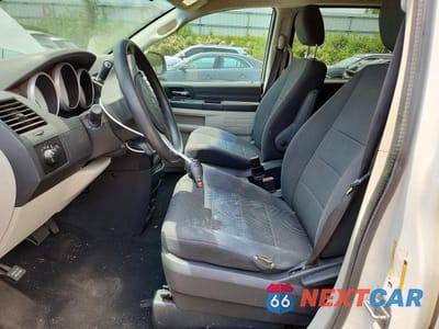 Zdjęcie 7 z 13 samochodu: 2009 DODGE GRAND CARAVAN SE VIN:1D8HN44E39B505664 - miniatura