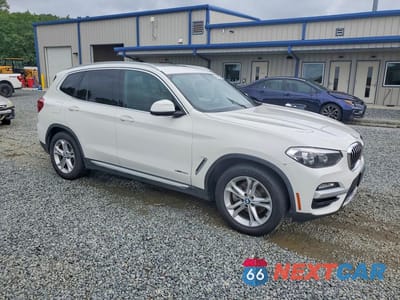 Czwarte zdjęcie samochodu z boku: 2018 BMW X3 XDRIVE30I VIN:5UXTR9C55JLC76920 - miniatura
