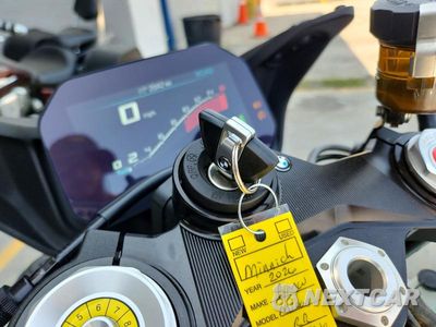 Zdjęcie 8 z 9 samochodu: 2026 BMW M 1000 RR VIN:WB10P4309T6M25505 - miniatura