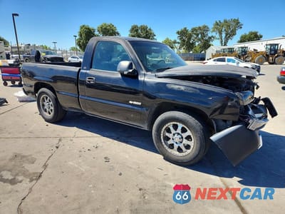 Czwarte zdjęcie samochodu z boku: 2003 CHEVROLET SILVERADO C1500 VIN:1GCEC14X03Z317027 - miniatura