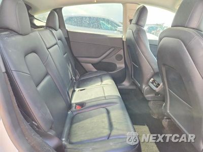 Zdjęcie 10 z 13 samochodu: 2023 TESLA MODEL Y VIN:7SAYGDEE1PF605427 - miniatura