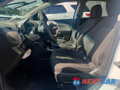 Zdjęcie 7 z 12 samochodu: 2012 CHEVROLET SONIC LT VIN:1G1JC5SH5C4160117 - miniatura