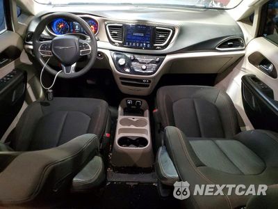 Zdjęcie 8 z 13 samochodu: 2017 CHRYSLER PACIFICA TOURING VIN:2C4RC1DG5HR510986 - miniatura