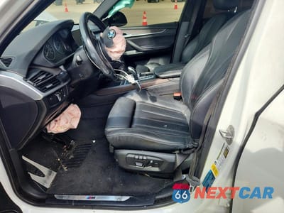 Zdjęcie 7 z 13 samochodu: 2018 BMW X5 SDRIVE35I VIN:5UXKR2C52J0Z14722 - miniatura