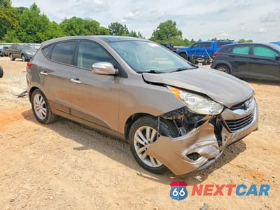 Czwarte zdjęcie samochodu z boku: 2013 HYUNDAI TUCSON LIMITED VIN:KM8JU3AC8DU599551 - miniatura