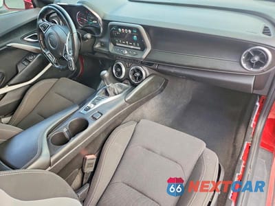 Zdjęcie 8 z 12 samochodu: 2017 CHEVROLET CAMARO LS VIN:1G1FA1RS9H0136052 - miniatura