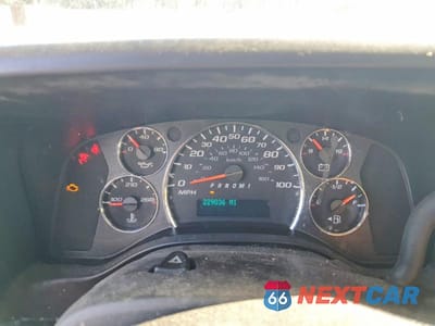 Zdjęcie 9 z 13 samochodu: 2015 CHEVROLET EXPRESS G3500 VIN:1GB0G2CF7F1137211 - miniatura