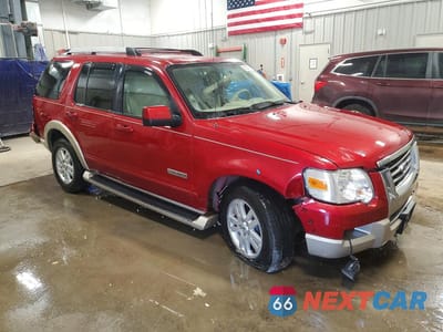 Czwarte zdjęcie samochodu z boku: 2006 FORD EXPLORER EDDIE BAUER VIN:1FMEU748X6UA54924 - miniatura