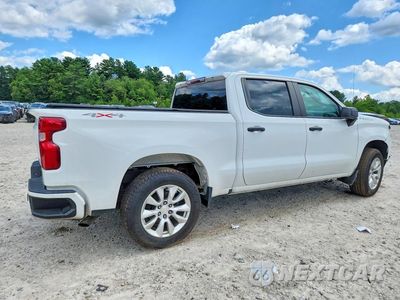 Trzecie zdjęcie samochodu z tyłu: 2022 CHEVROLET SILVERADO K1500 CUSTOM VIN:1GCPDBEK5NZ628051 - miniatura